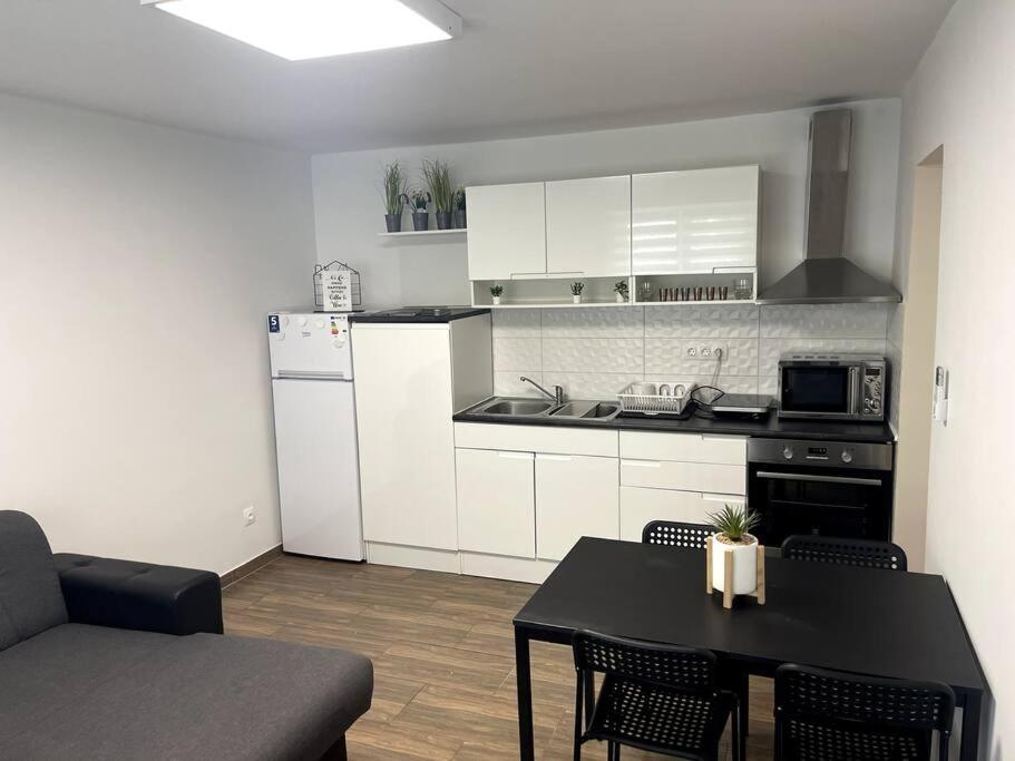 Apartment In Maribor Bagian luar foto